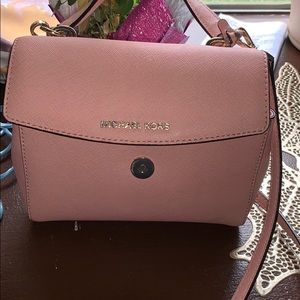 Michael kors crossbody